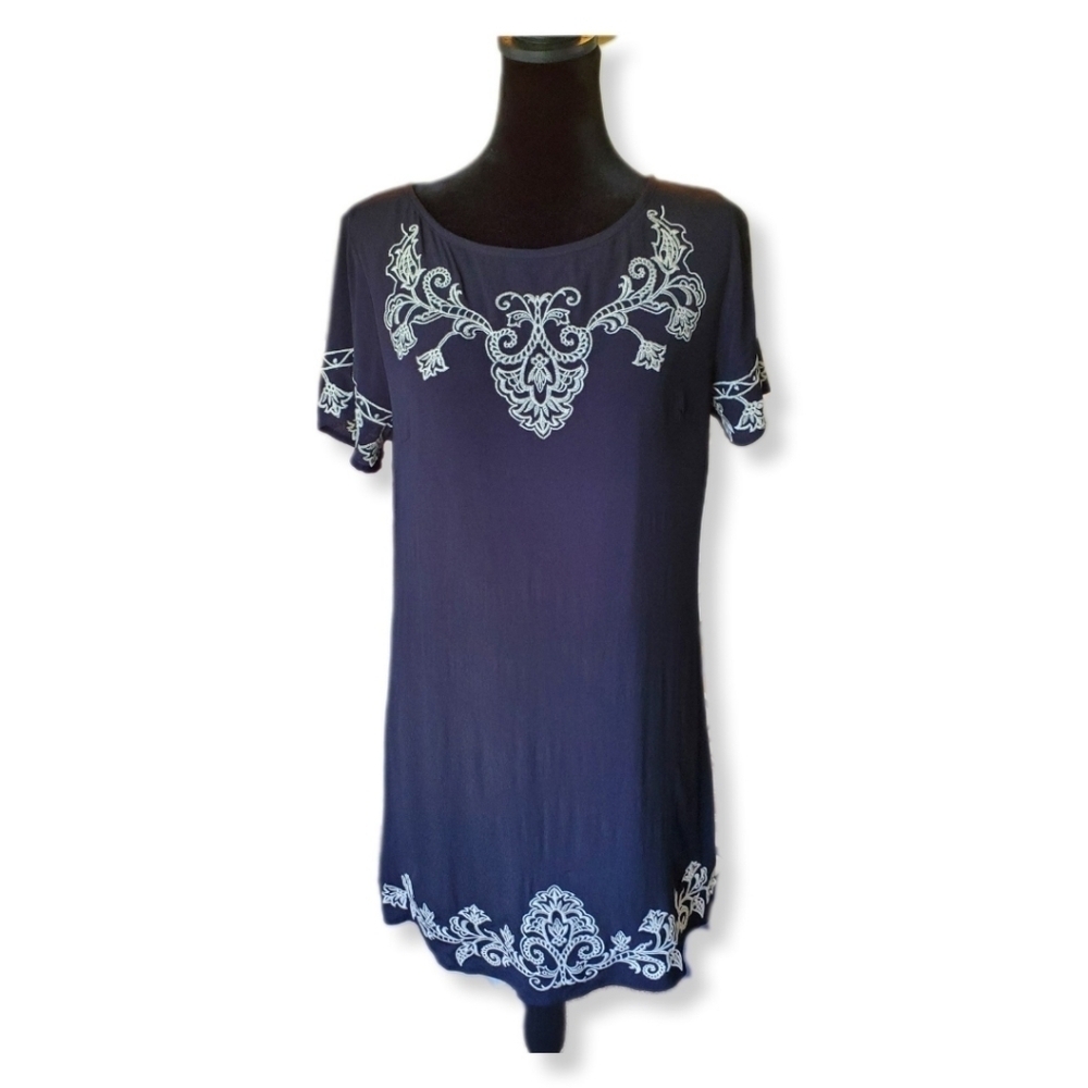 Lulu's Tale to Tell Black & Tan Embroidered Shift Dress Sz M